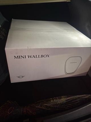 MINI WALLBOX PLUS 22 KW Cargador coche eléctrico