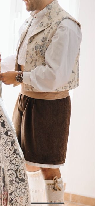 Traje de fallero saragüell