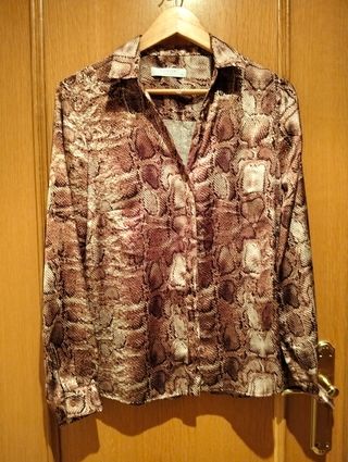 Blusa Woman estampado serpiente