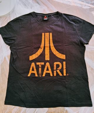 Camiseta Atari XL. NUEVA. Logo Retro Vintage