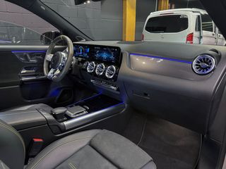 Mercedes-Benz GLA 45S AMG 421cv!!