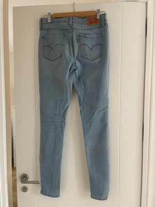 Vaqueros Levi's 711 Skinny Talla 27