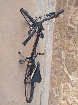 Bicicleta BTWIN Negra