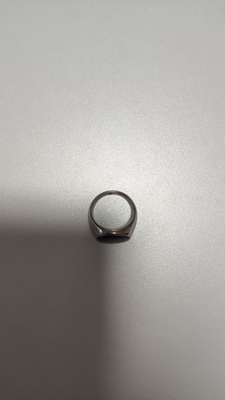 Anello acciaio inox con pietra nera, EU 56 - USA 6