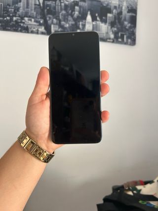 Telefono cellulare Oppo A78 5G blu incandescente