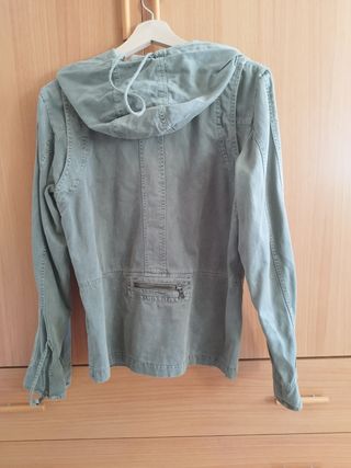 Cazadora vaquera verde militar