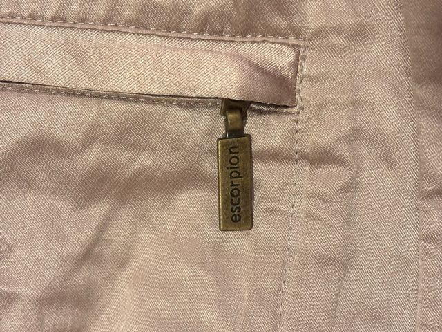 Chaqueta otoño color champán larga