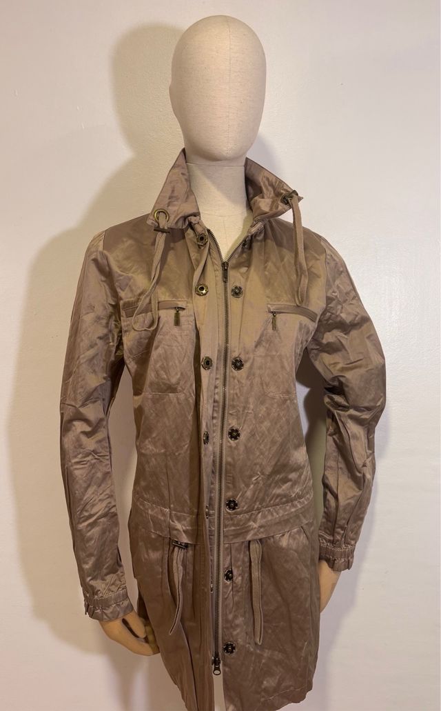 Chaqueta otoño color champán larga