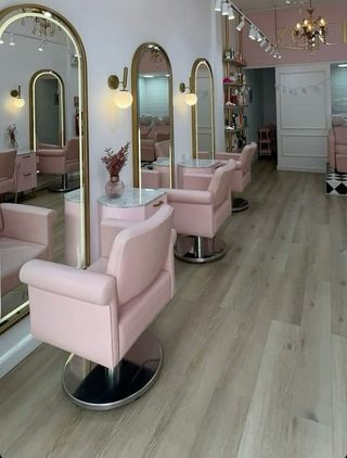 Tapicero de peluquerías y centros de belleza 