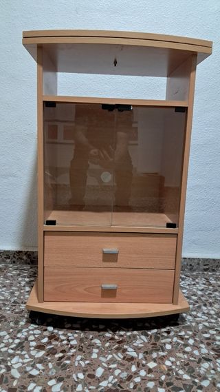 Mueble TV auxiliar con base giratoria. 