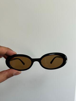 Occhiali da sole ovali vintage marrone e neri