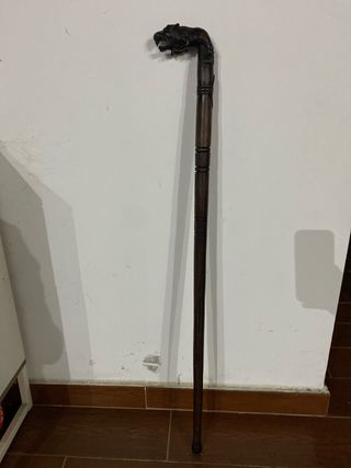 Bastón tallado a mano con cabeza de tigre