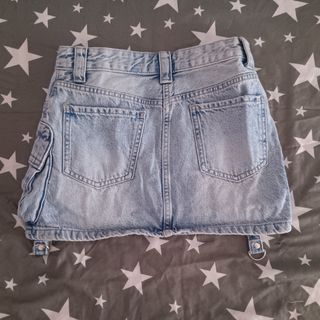 Falda vaquera cargo Bershka