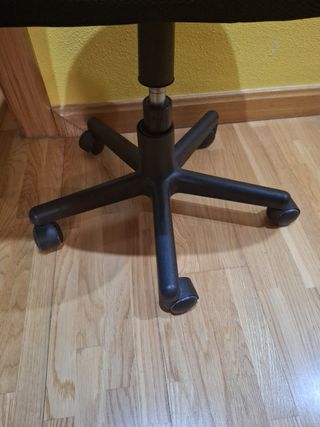 Silla de estudio azul y negra