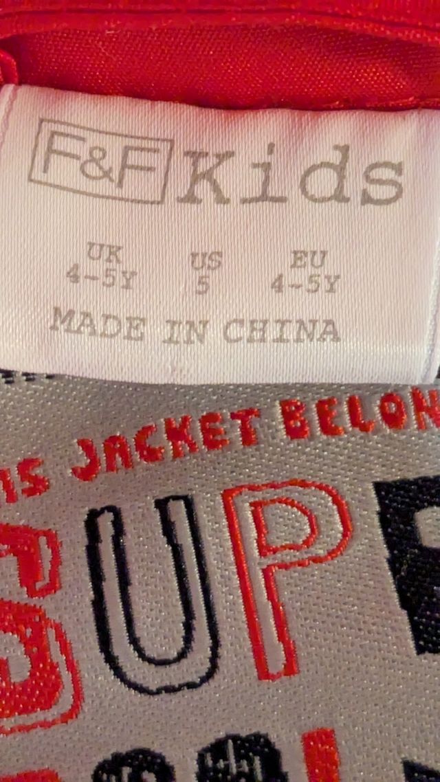 Chaqueta de lluvia/viento niño talla 4-5 años