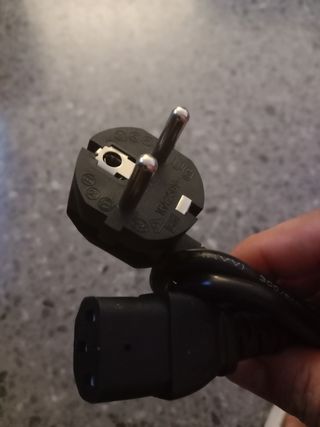 Cable de alimentación con enchufe europeo