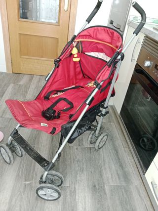 Carrito de bebé Hauck rojo