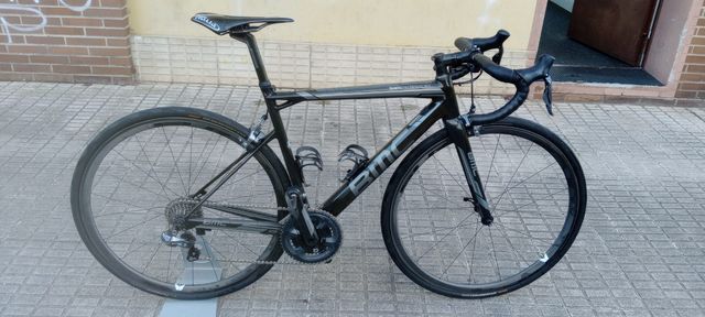 Bicicleta de carbono carretera BMC