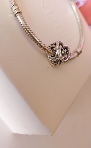 Charm Pandora Corazón.