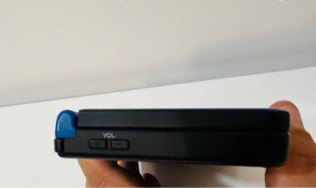 Nintendo DSi XL Azul + cartucho.