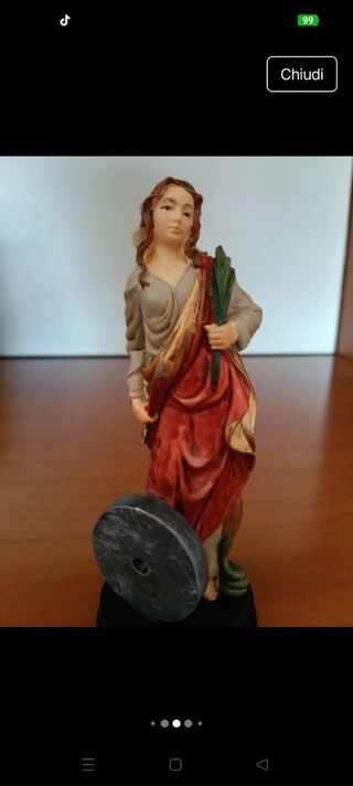 Statua Santa Cristina con ruota