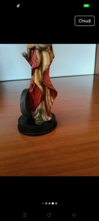 Statua Santa Cristina con ruota