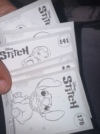 25 Cromos Disney Stitch