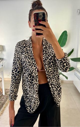 Blazer H&M Animal Print Talla M