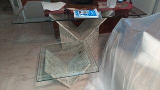 Mesa de comedor de cristal y piedra