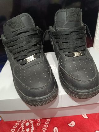 Nike Air Force 1 Negras Talla 42