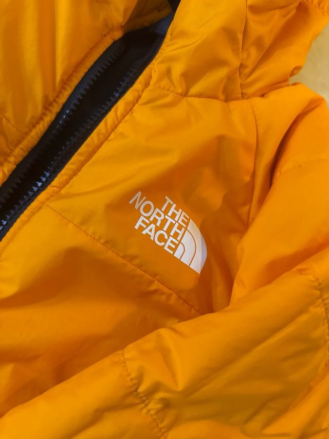 Abrigo The North Face reversible negro/naranja