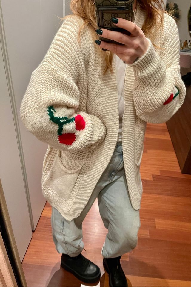 Cardigan donna beige con ciliegie