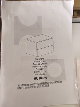 Mesilla blanca de 2 cajones de Ikea
