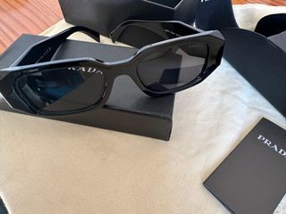 Occhiali da sole Prada unisex neri