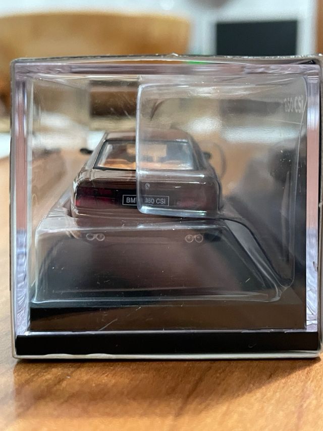 BMW 850 CSI shadow 1/64