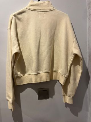 Sudadera beige cremallera cuello alto talla XS