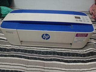 Impresora Multifuncional Azul y Blanca