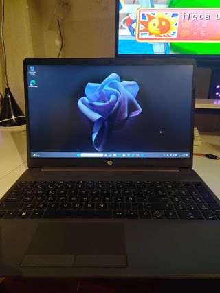 Portátil HP 225 G9 Negro 