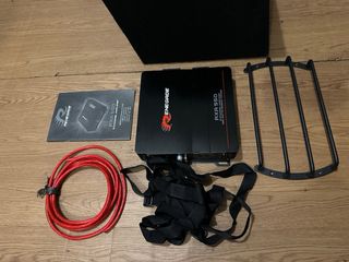 Subwoofer Renegade RXA 550 con Amplificador
