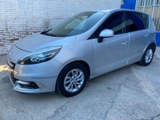 Renault Scenic 2012