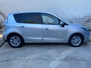 Renault Scenic 2012