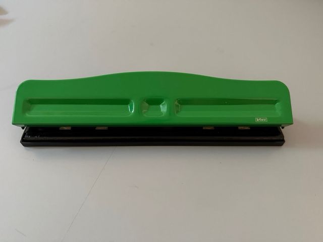 Perforatore Lebez 4 fori regolabili - art 840