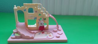 Parque infantil  Sylvanian Families con figura
