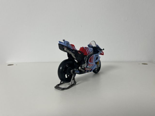 Moto GP Marc Marquez 1:18 Gresini