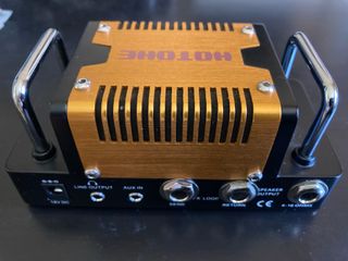 Mini amplificador Hotone. 