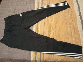 Pantalón chándal Adidas negro