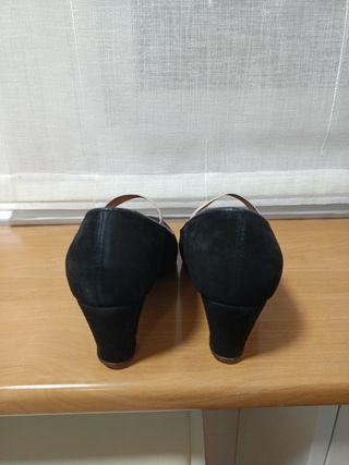 Zapatos Flamenca Talla 34.5-35 Negros niña.