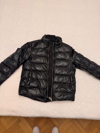 Plumas Guess Negro talla aproximadamente 38/40