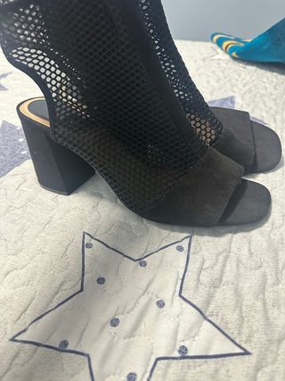 Sandalias de malla negras Stradivarius