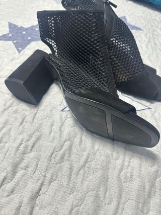 Sandalias de malla negras Stradivarius